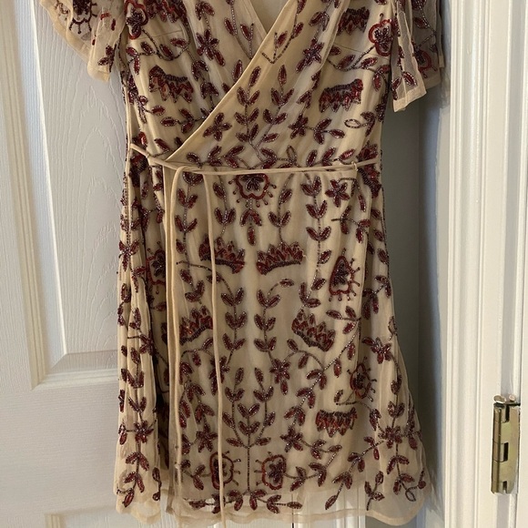 Dress - Picture 3 of 6